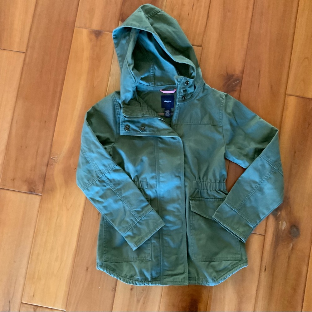Gap Kids army green jacket size M NWOT